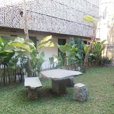 Flores Gallery Hotel Bandung Kültér fotó